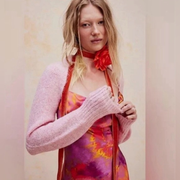 NWOT Free People Prima Donna Knit
Bolero - One Size - Gray - Picture 3 of 17